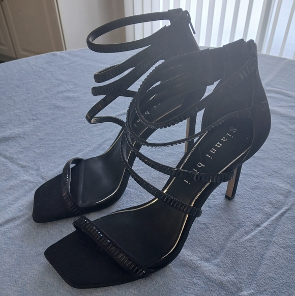 Gianni Bini Shoes - Gianni Bini Black Strappy Heels